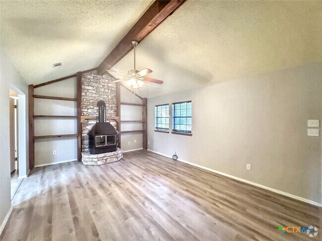 Building Photo - 501 Ridge Dr Rental
