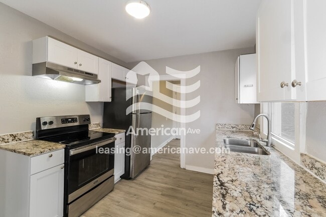 Photo - 4042 College Ave