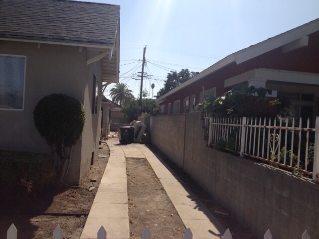 Photo - 530 W 59th Pl