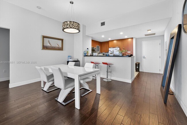 7901 Hispanola Ave Unit 807