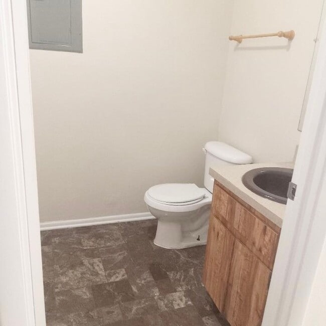 Photo - SE 30th St 5030 - 5030 SE 30th St Unit Whispering Sands D
