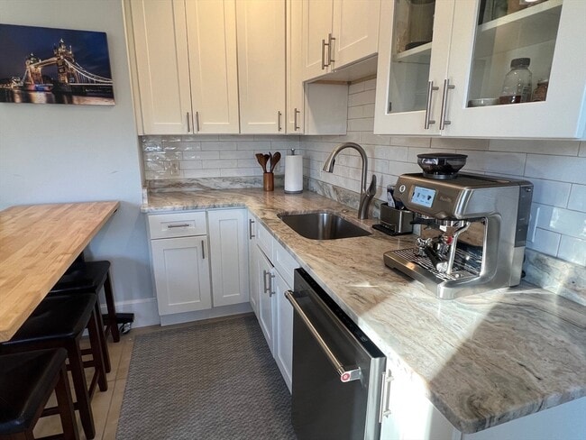 Photo - 17 Emerson St Unit 2