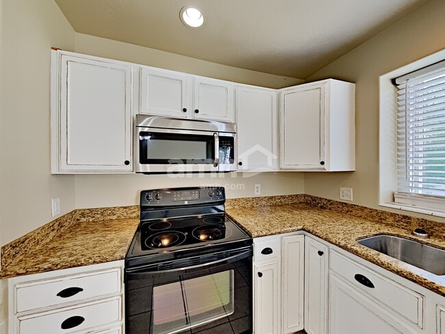 Photo - 6432 S High Bluff Dr