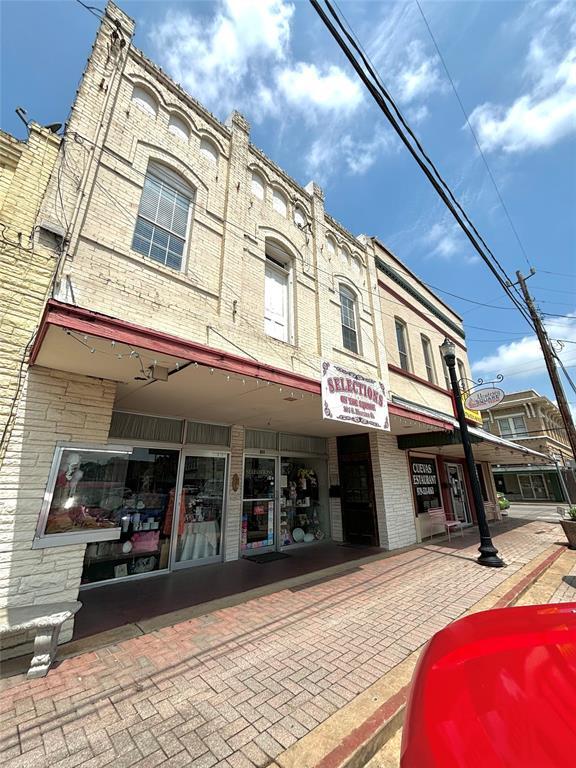 Building Photo - 102 S Houston St Unit 1 Rental