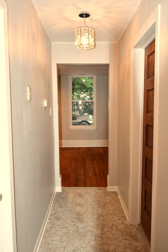 Photo - 1835 W Addison St Unit 1