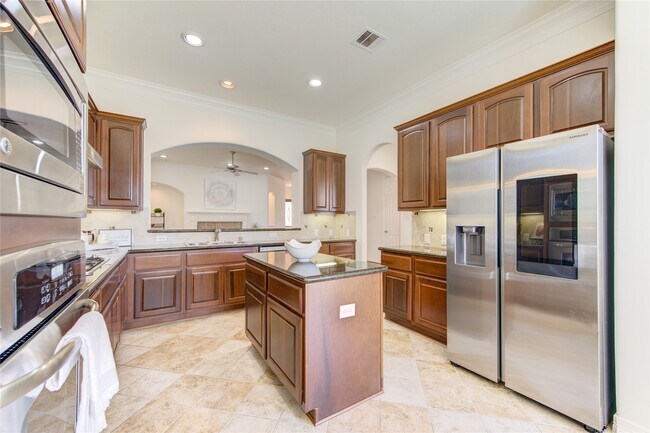 Photo - 14467 Basalt Ln