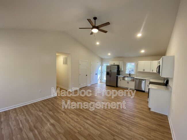 Photo - 54 Azalea Way