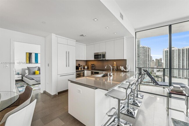 Photo - 88 SW 7th St Unit 2111