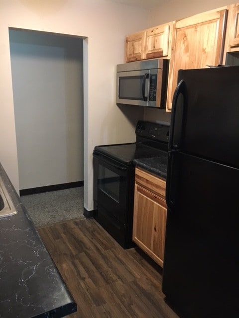 Photo - COUNTRY VIEW APARTMENTS