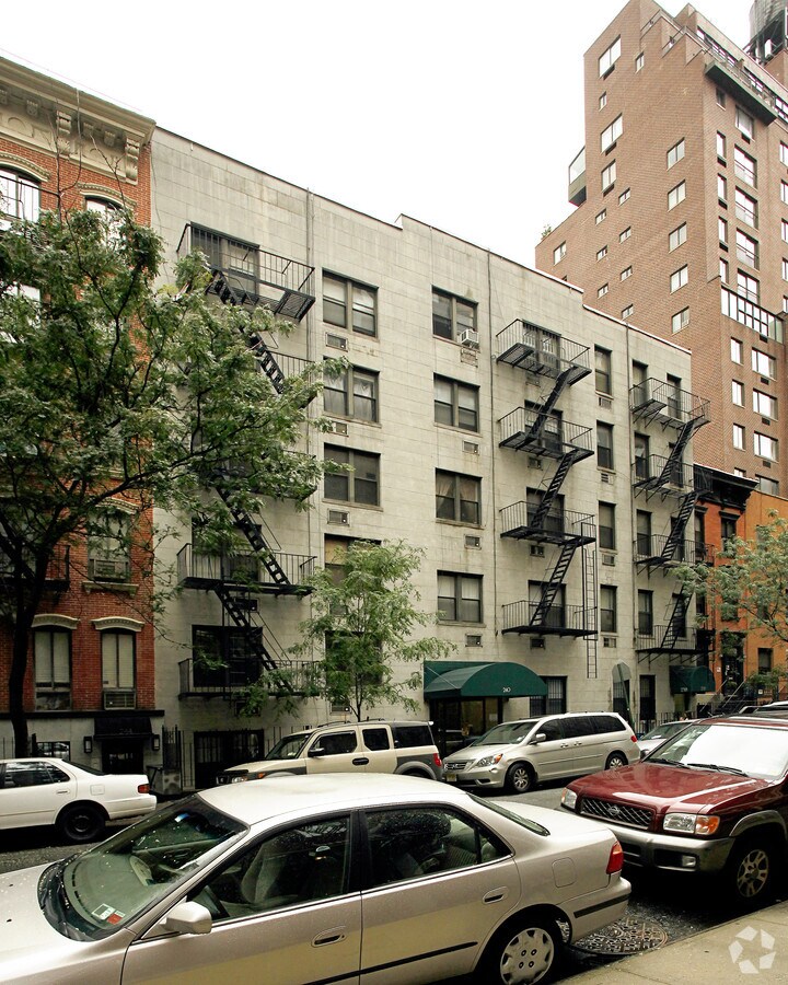 Photo - 238-240 E 30th St