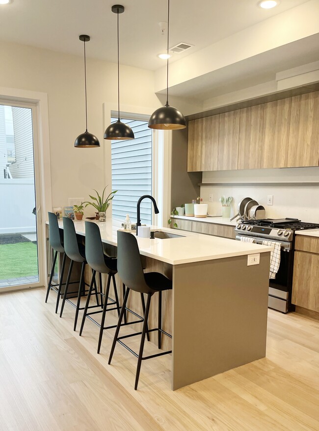 Photo - 431 Palisade Ave Unit 2