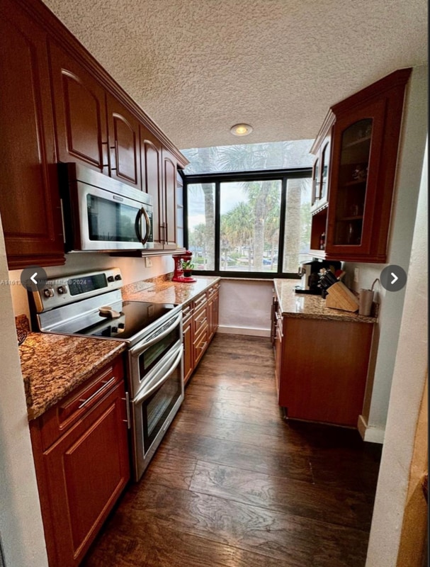 Building Photo - 1602 NW 81st Way Rental