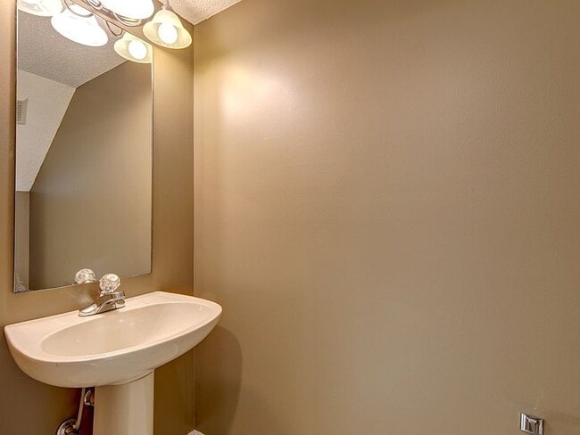 Photo - 805 E Sherwood Hills Dr Unit 805