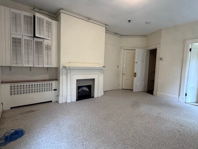 83 Longwood Ave Unit 5