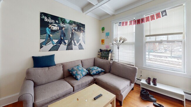 Photo - 1726 Commonwealth Ave Unit 6