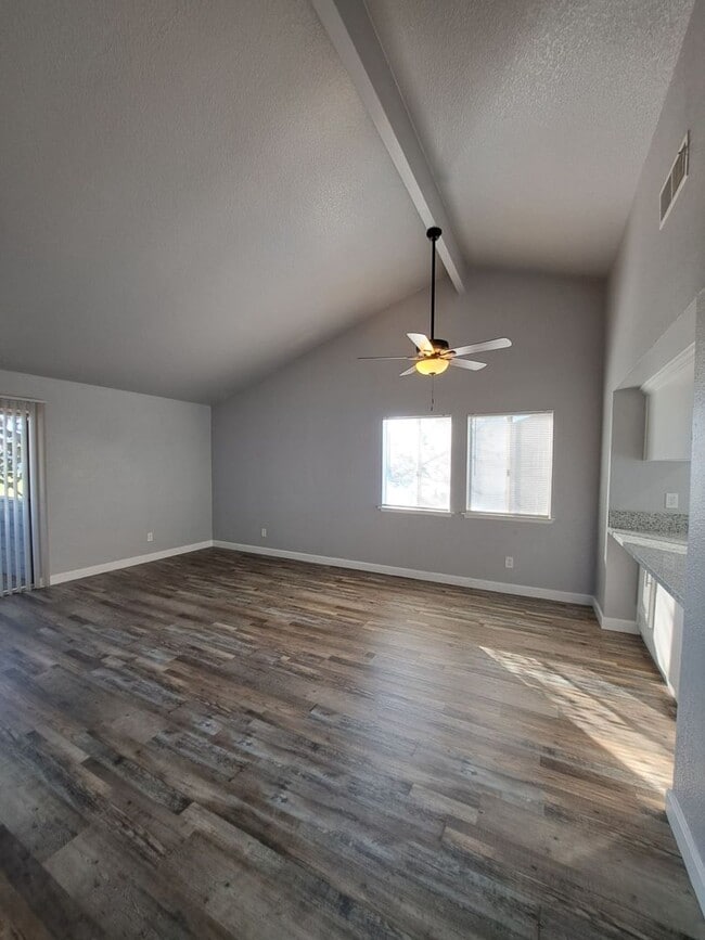 Photo - 3302 W Shields Ave Unit 202