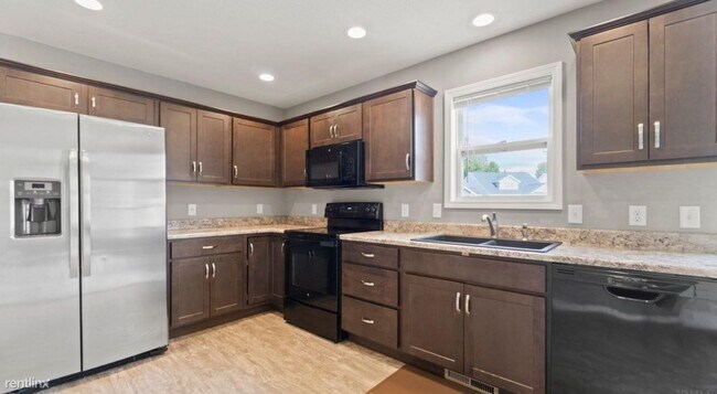 Photo - 4 br, 2.5 bath House - 14646 Cerro Verde Run