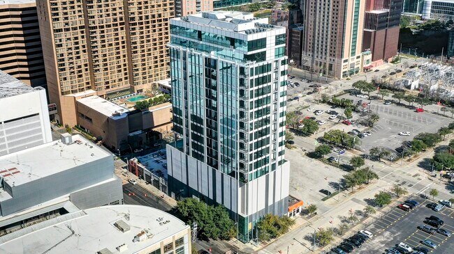 Photo - 1211 Caroline St Unidad 1501