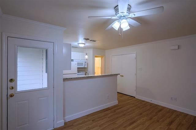 Photo - 1208 Village Garden Dr