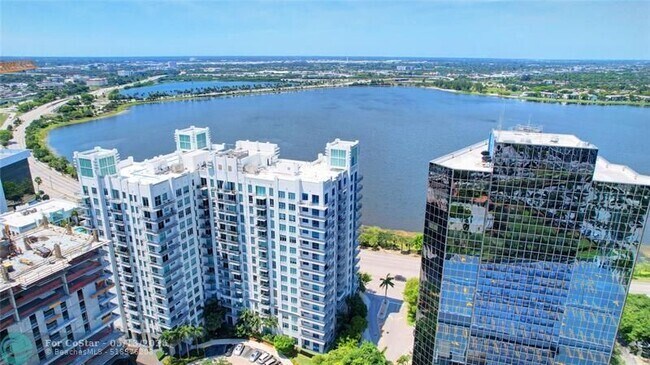 Building Photo - 300 S Australian Ave Unit 0919 Rental