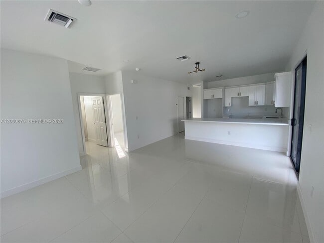 Photo - 1851 Wilmington St