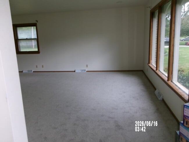 Photo - 18620 Midland Pl