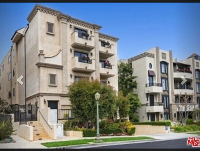 Photo - 10319 Almayo Ave Unit 101