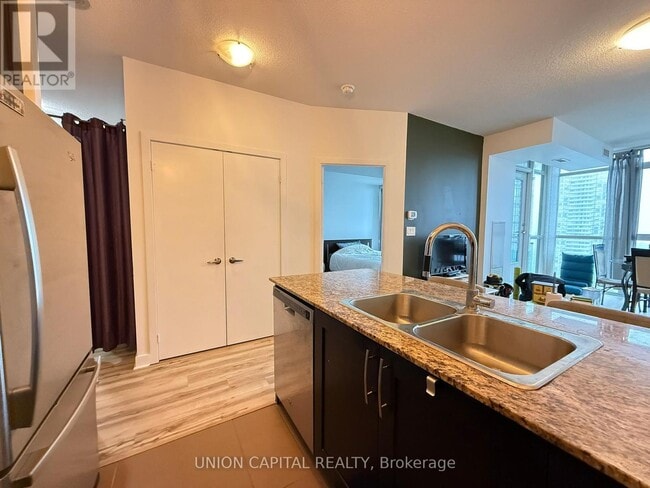 Photo - 4070 Confederation Pkwy Unit 2608