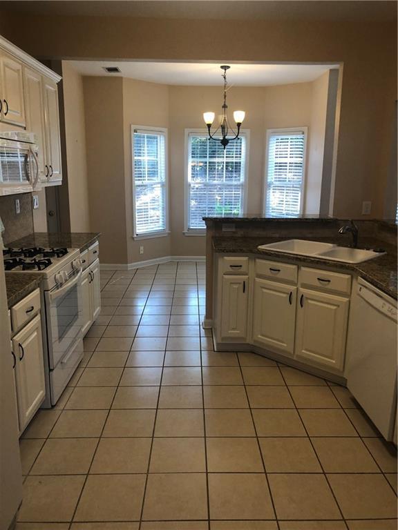 Photo - 2075 Monroe Dr