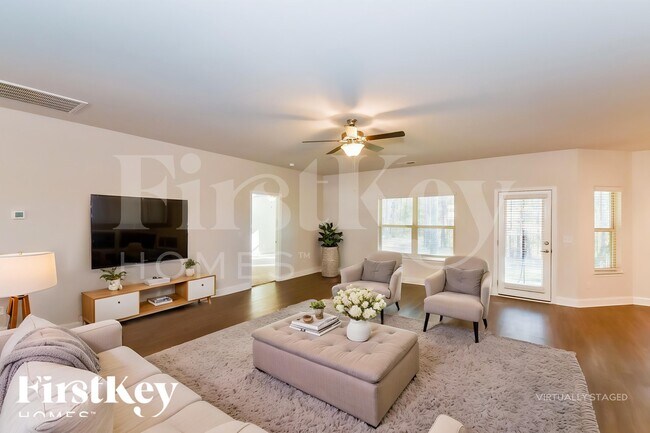 Photo - 8228 Orkney Way