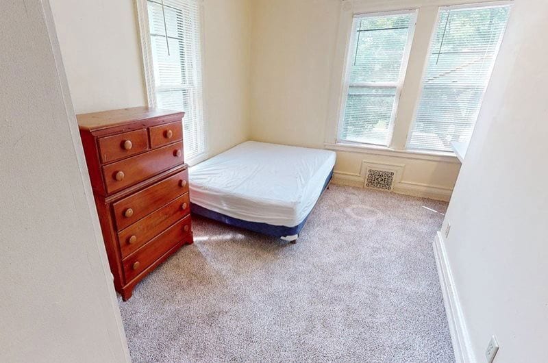 Photo - 319 Catherine St