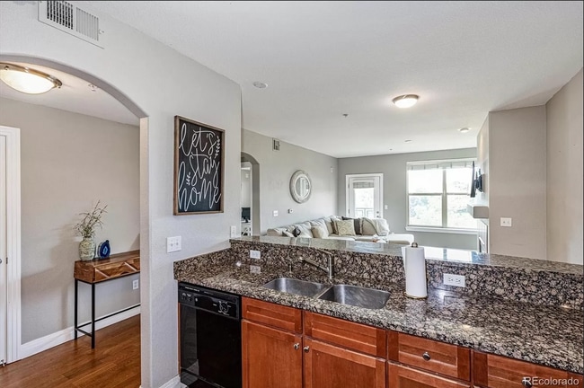 Building Photo - 9059 E Panorama Cir Unit 309