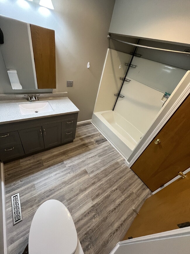 Photo - 1331 Spruce Ave