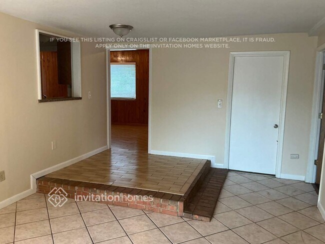 Photo - 615 2nd St SW