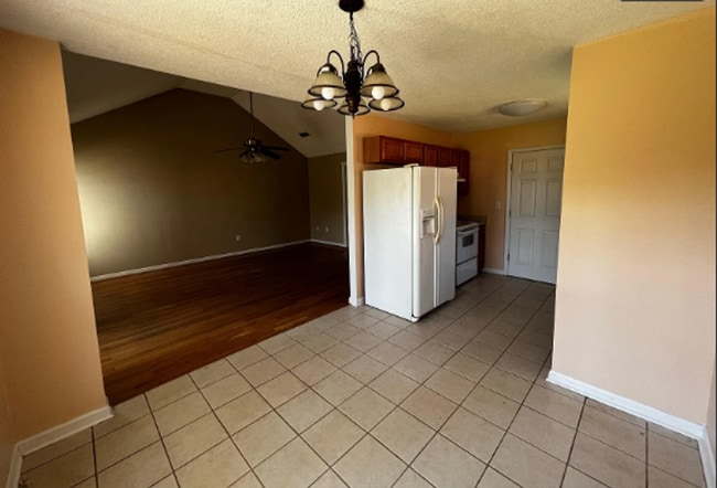 Photo - 3Bed/2Bath 1300 sq ft home!