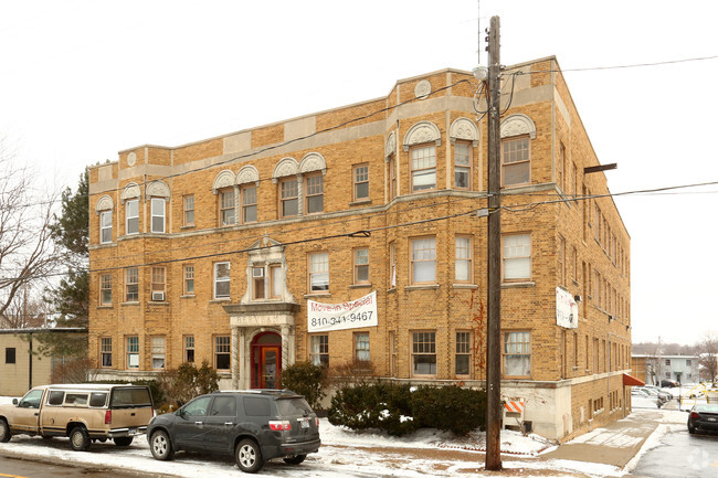 Building Photo - Bervean Apartments