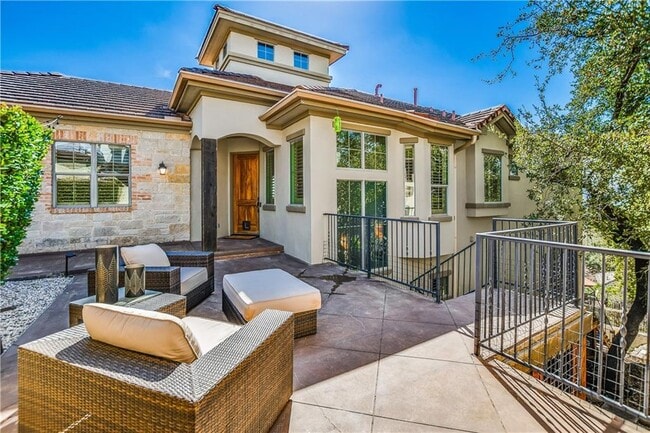 Photo - 8546 Adirondack Trail