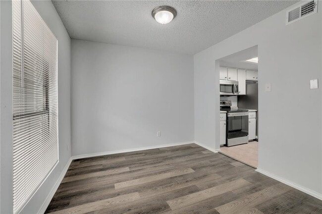 Photo - 2401 Leon St Unit 201