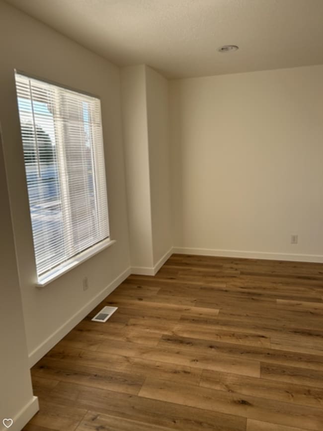 Photo - Beautiful 5-Bedroom Home in Lehi