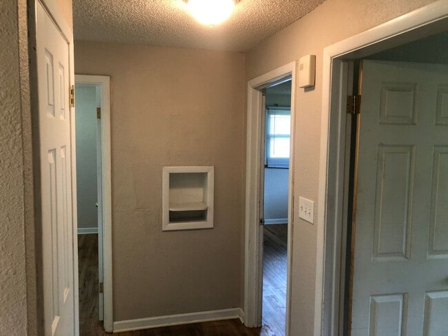 Photo - 2011 Tecumseh Rd Apartamento Unidad A