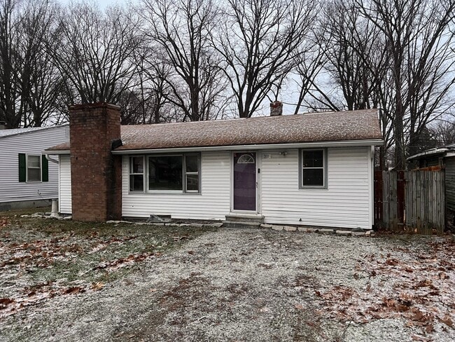 Building Photo - 311 Burke Ave