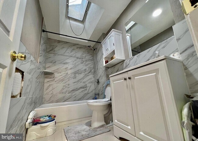 Photo - 937 Grant Rd