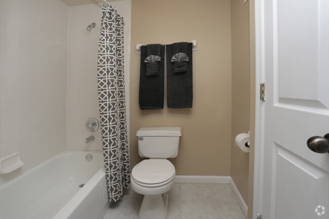 2BR,2BA-1076 SF