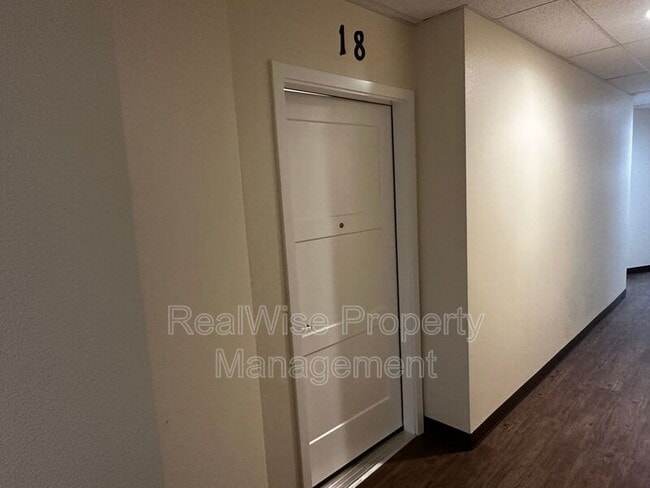 Photo - 1935 Table Rock Rd Unidad 18