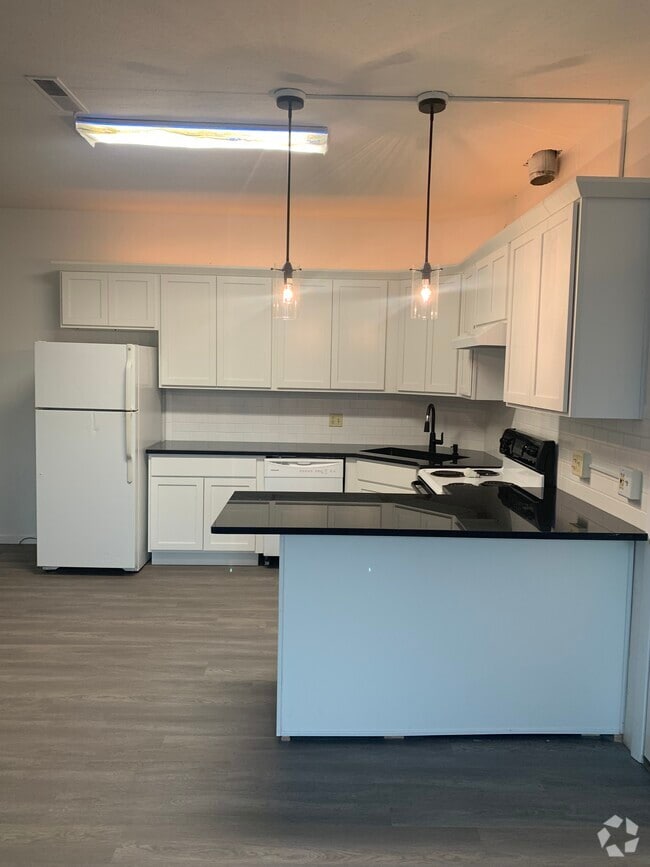 Building Photo - 140 N Canal St Unit 140-2 Rental