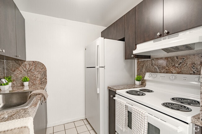 1BR, 1BA - 625SF