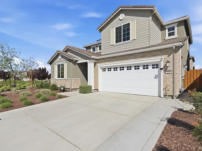 Photo - 464 Coolcrest Dr