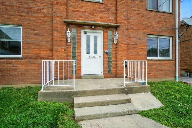 Photo - 3926 E Gatewood Ln Unit # 3