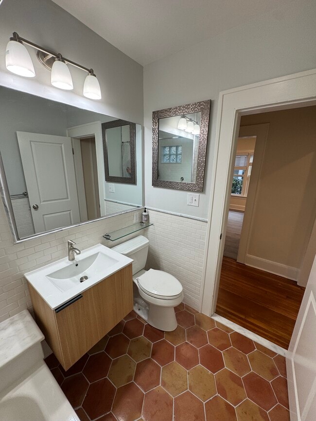 Photo - 14 Osborne Ave Unidad 1st Floor