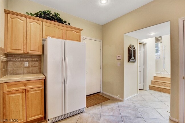 Photo - 251 Queens Ct